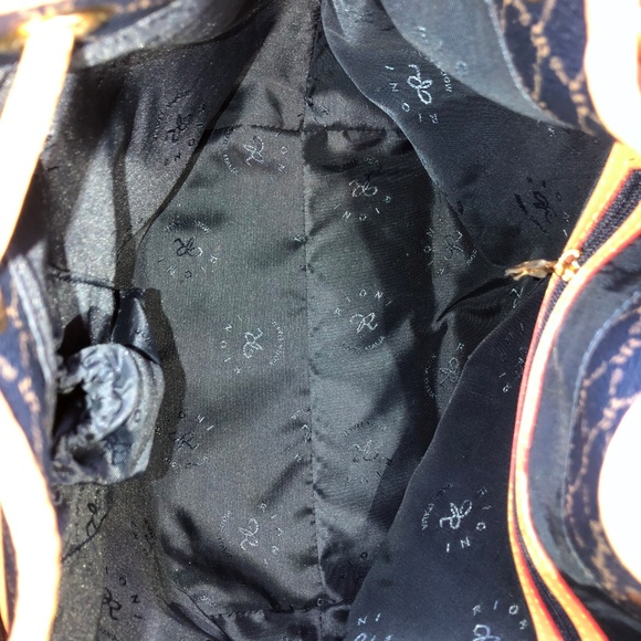 Mint Condition Rioni adustible  shoulder straps - Picture 5 of 8